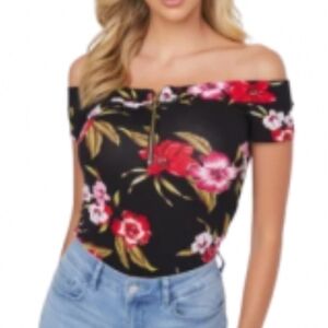 Guess Off Shoulder Floral top